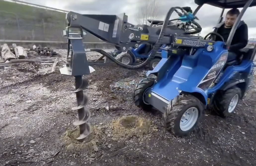 Vidéo : Multione 5.2K + tarière hydraulique